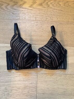 Victoria’s Secret Black Lace Blush Pink Underwire Bra 38DD
